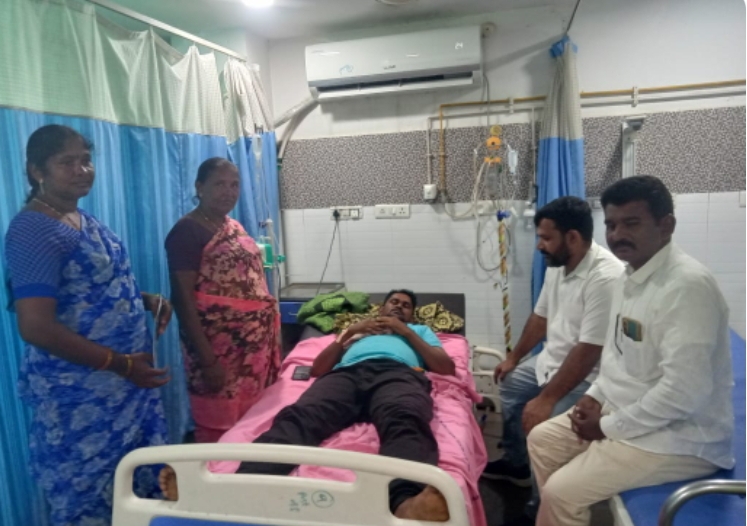 బీఆర్ఎస్ పార్టీ యువజన నాయకులు అన్నపరెడ్డిపల్లి నాగేంద్రబాబును పరామర్శించిన బీఆర్ఎస్ పార్టీ జిల్లా అధికార ప్రతినిధి లకావత్ గిరిబాబు