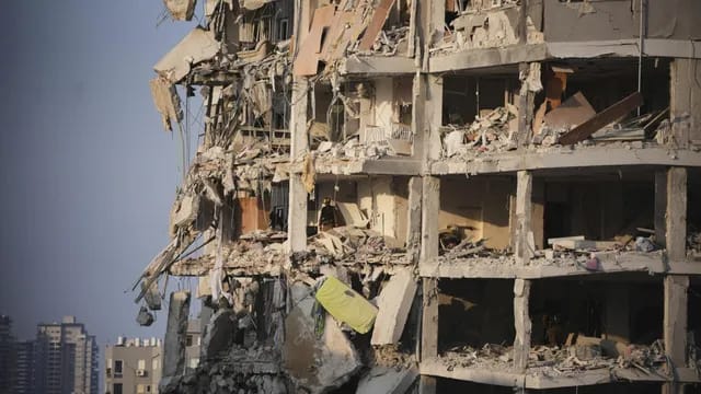 ఇజ్రాయెల్ దాడులు.. 138 మంది మృతి