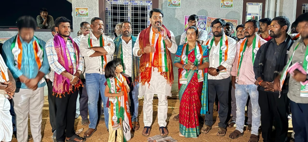 కాంగ్రెస్ సర్పంచ్ అభ్యర్థిని  గెలిపించండి : జిల్లా గ్రంథాలయ సంస్థ ఛైర్మన్ ఎలుగంటి మధుసూదన్ రెడ్డి