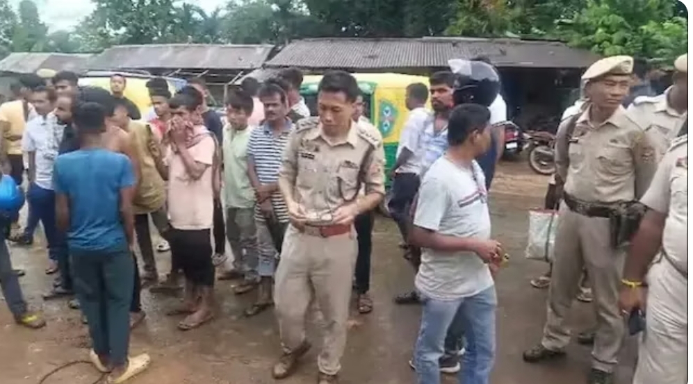 హత్యకు దారి తీసిన ట్రైయాంగిల్ లవ్ స్టోరీ