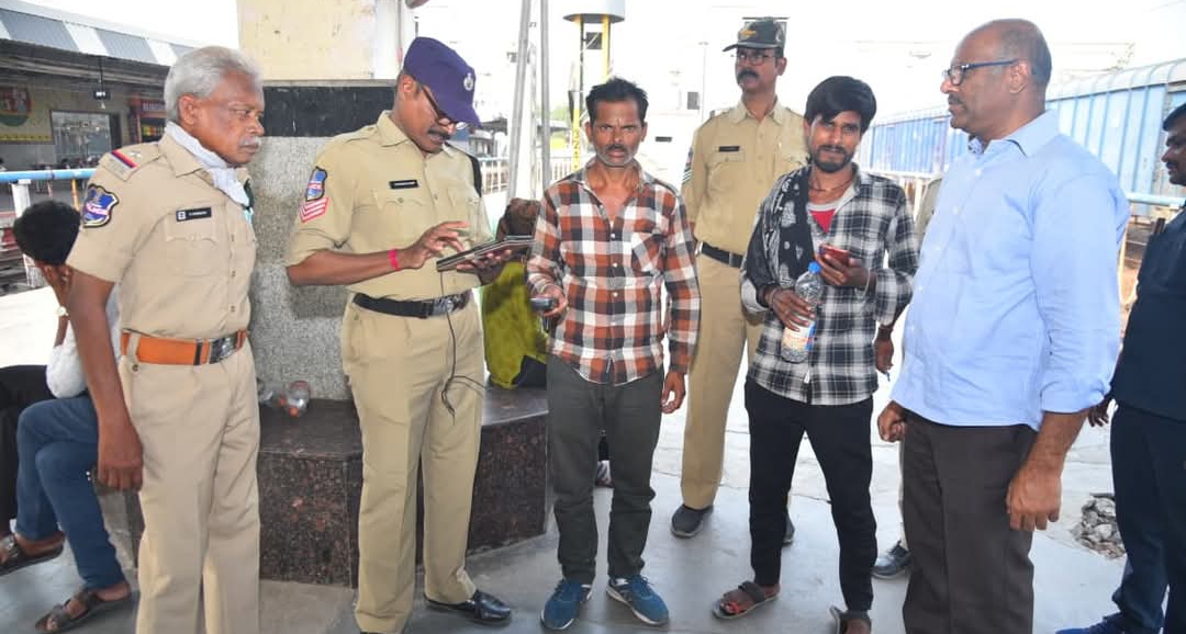 అంతర్&zwnj;రాష్ట్ర దొంగలపై రైల్వే స్టేషన్లలో 24 గంటల పోలీసుల నిఘా
