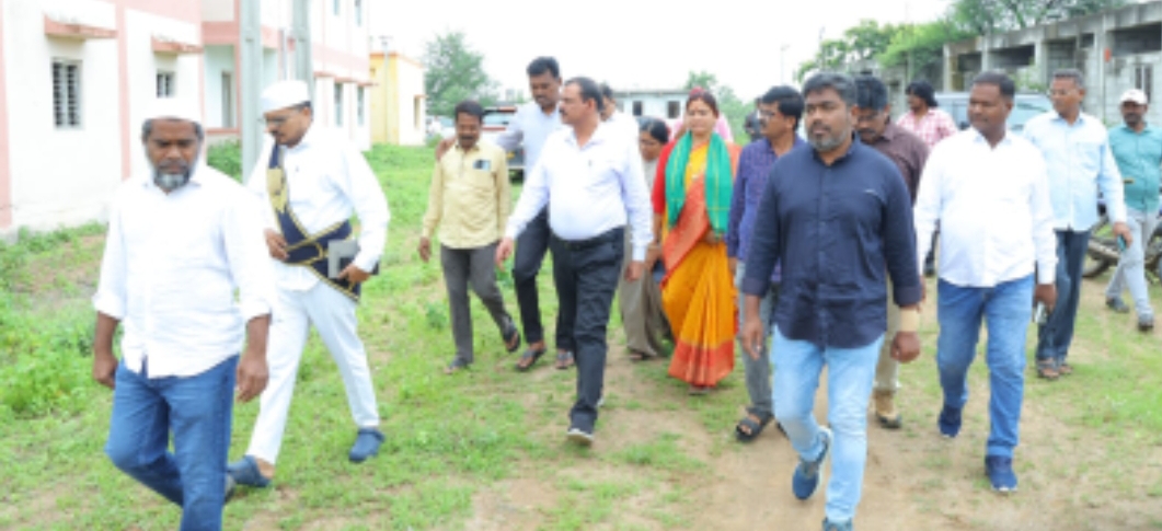 హనుమకొండ : డబుల్ బెడ్ రూమ్ ఇళ్ల ప్రారంభోత్సవానికి ఏర్పాట్లు సిద్ధం చేయండి