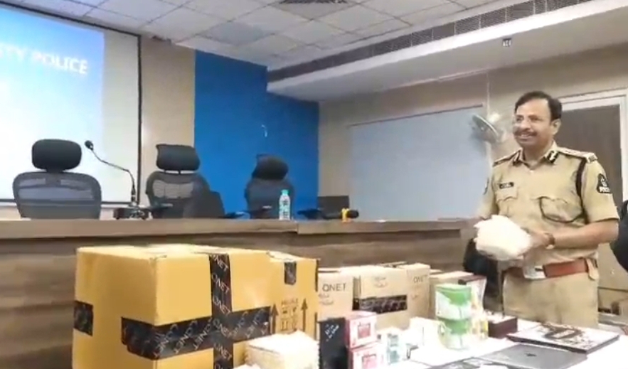 క్యూ నెట్ ఎంఎల్ఎం మోసం బట్టబయలు.. 30 మంది అరెస్ట్