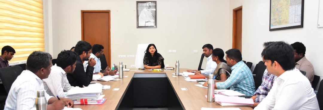 ఇంటి పన్ను వసూలు ప్రణాళిక ప్రకారం పూర్తి చేయాలి : ఇంచార్జి కలెక్టర్ గరిమ అగ్రవాల్