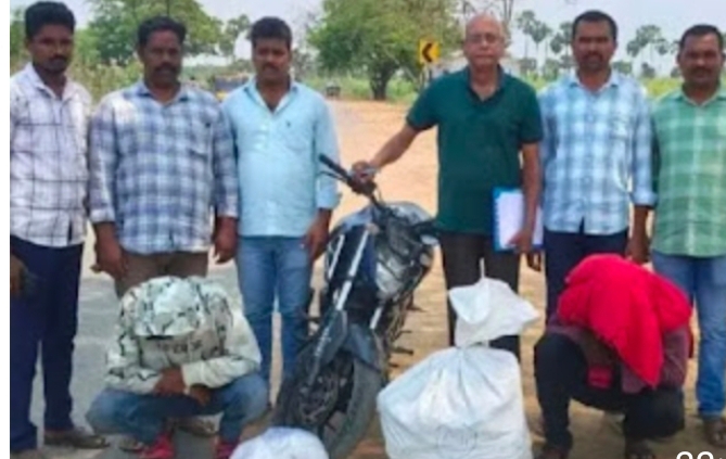 భద్రాచలం : గంజాయి పట్టుకున్న ఎక్సైజ్ ఎన్ఫోర్స్మెంట్  అధికారులు 