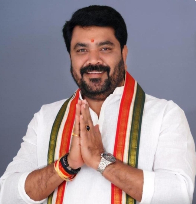 భోగి, సంక్రాంతి, కనుమ పండుగల శుభాకాంక్షలు తెలిపిన చైర్మన్ ఎలుగంటి మధుసూదన్ రెడ్డి