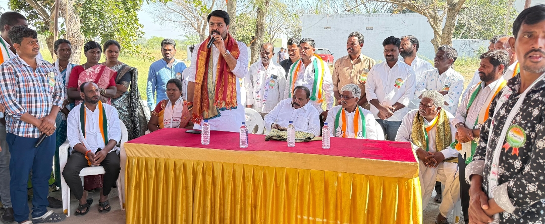 కాంగ్రెస్ పార్టీ బలపరిచిన అభ్యర్థులను భారీ మెజార్టీతో గెలిపించాలి : గ్రంథాలయ సంస్థ ఛైర్మన్ ఎలుగంటి మధుసూదన్ రెడ్డి