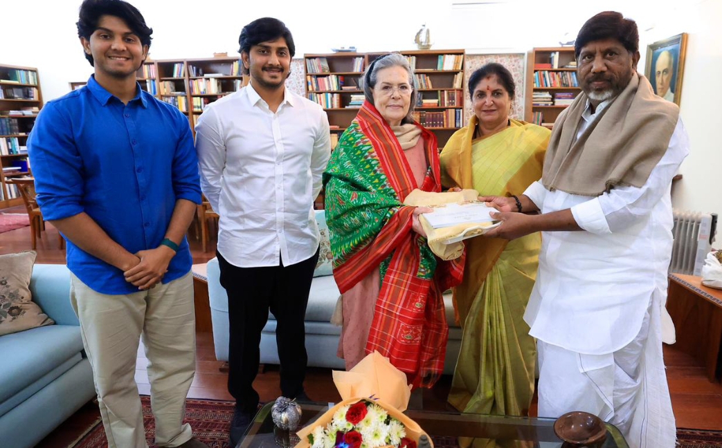ఢిల్లీలో పిసిసి చైర్పర్సన్ సోనియా గాంధీని మర్యాదపూర్వకంగా కలిసి డిప్యూటీ సీఎం మల్లుబట్టి విక్రమార్క 