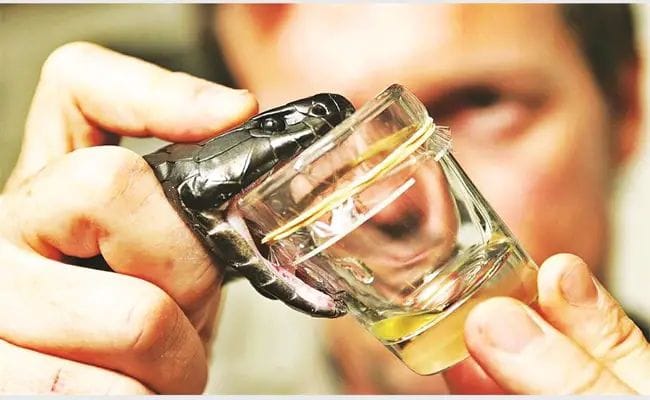 పాము విషంతో రేవు పార్టీలు