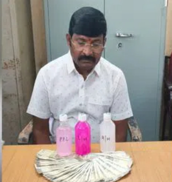 ఏసీబీకి చిక్కిన ఎండోమెంట్&zwnj; ఇన్&zwnj;స్పెక్టర్&zwnj; 