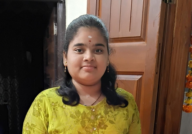 హస్మిత విజయగాథ అందరికీ ఆదర్శం