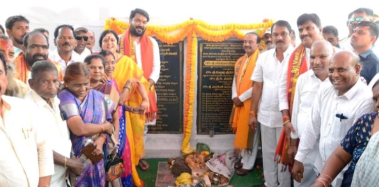 విద్యకు అధిక ప్రాధాన్యత ఇస్తున్నాం : జిల్లా గ్రంథాలయ చైర్మన్ ఎలుగంటి మధుసూదన్ రెడ్డి