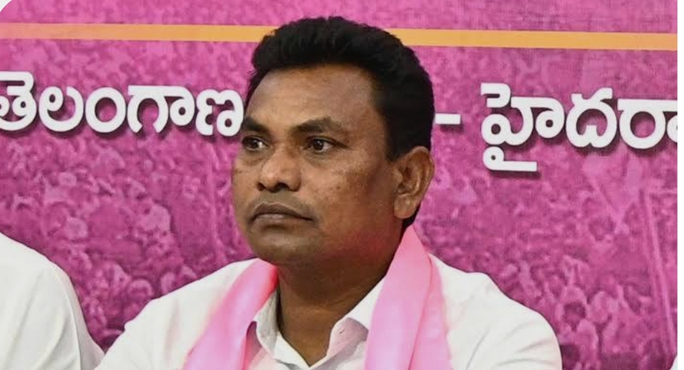 మాజీ ఎమ్మెల్యే రేగా కాంతారావుపై లైంగిక వేధింపుల కేసు నమోదు