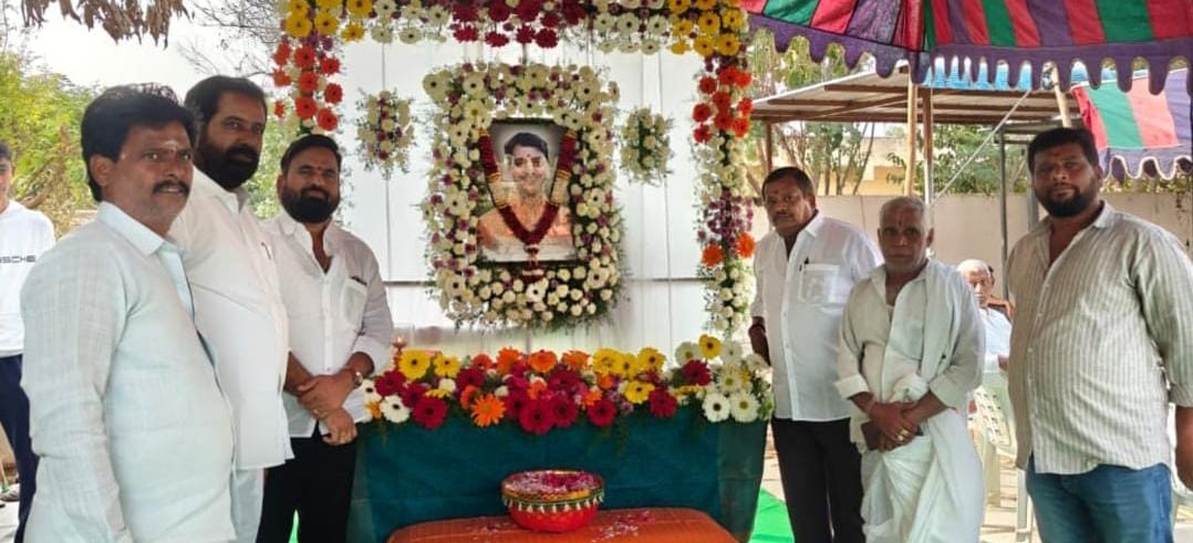 గౌరవ రాజుల రవి కుమార్ 13వ రోజు కార్యక్రమంలో పాల్గొన్న మాజీ ఎమ్మెల్యే చౌలపల్లి ప్రతాప్ రెడ్డి