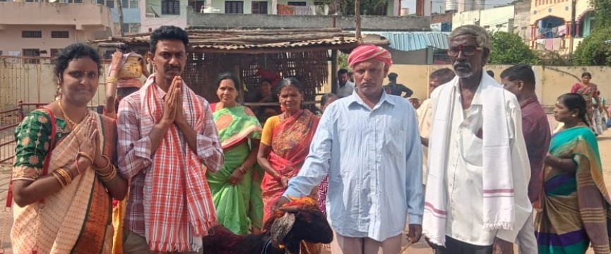 కొరివి వీరభద్ర స్వామిని దర్శించుకున్న రామిశెట్టి కుటుంబ సభ్యులు