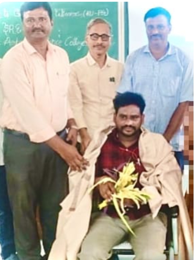 గోల్డ్ మెడల్ సాధించిన కాసిబోయిన కొండలరావు కి అభినందనలు