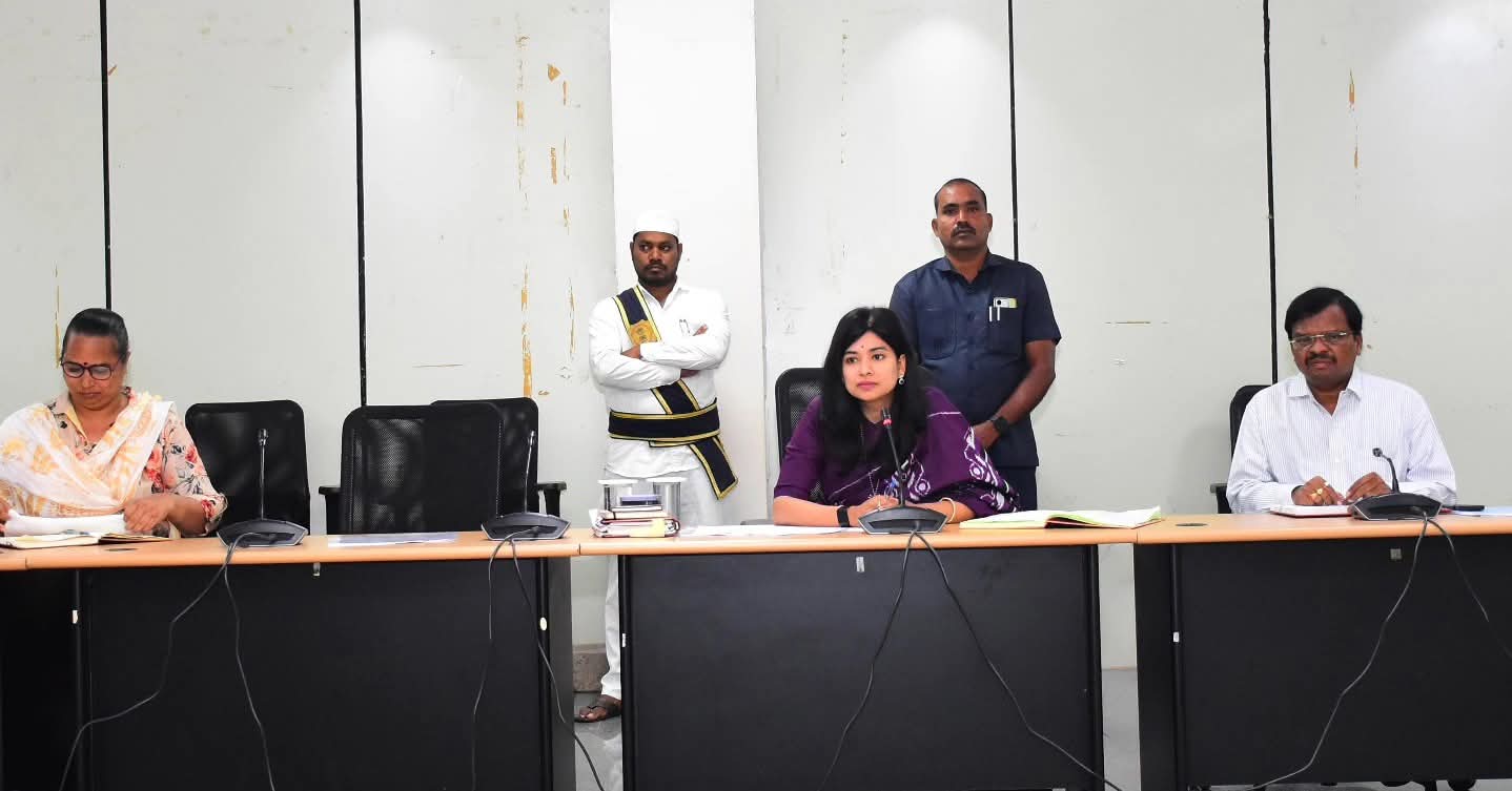 గణతంత్ర దినోత్సవ వేడుకలకు విస్తృత ఏర్పాట్లు చేయాలి : ఇంచార్జి కలెక్టర్ గరిమ అగ్రవాల్