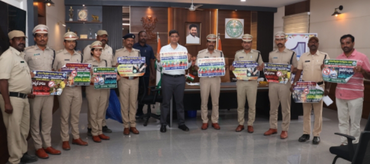 రోడ్డు భద్రత మాసోత్సవాల కరపత్రాల ఆవిష్కరణ