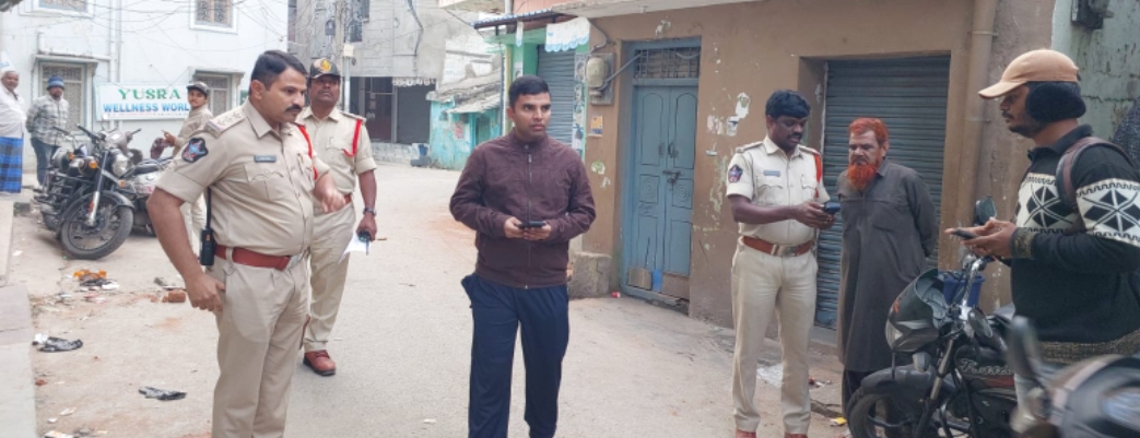 మదనపల్లెలో పోలీసుల మెరుపు తనిఖీలు