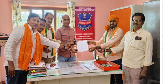 గుడి పక్కనే ఉన్న వైన్స్ షాప్ నీ వెంటనే తొలగించాలి