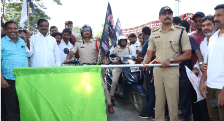 ప్రభుత్వ నిషేదిత గంజాయి వంటి మత్తు పదార్ధాలను రవాణా చేసే వ్యక్తుల సమాచారం అందించండి : జిల్లా ఎస్పీ రోహిత్ రాజు ఐపిఎస్