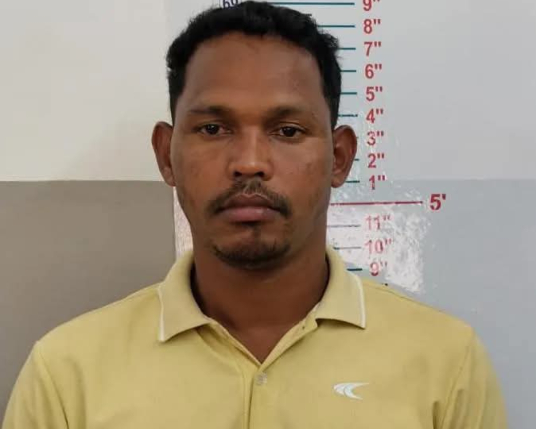 కోటి రూపాయల విలువైన హషీష్ ఆయిల్ స్వాధీనం &ndash; ఒకరి అరెస్ట్