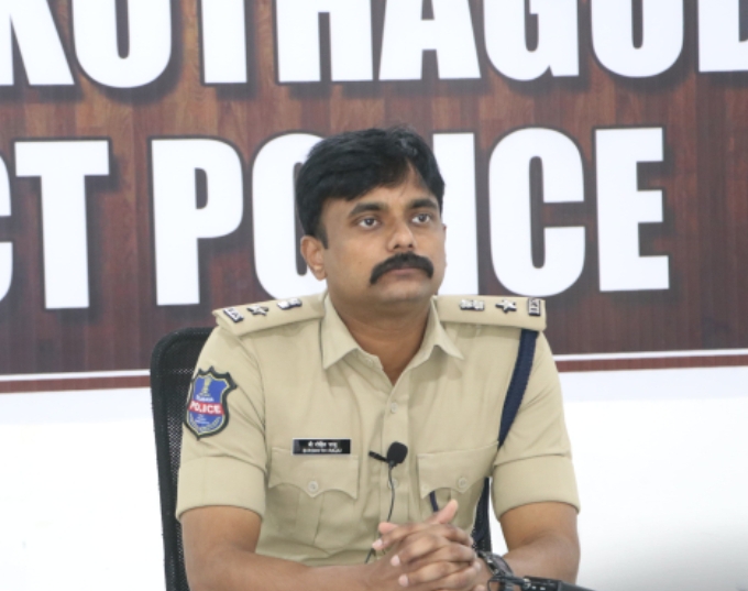 బాధితులకు న్యాయం చేకూర్చడంలో ప్రతి ఒక్కరూ బాధ్యతగా విధులు నిర్వర్తించాలి