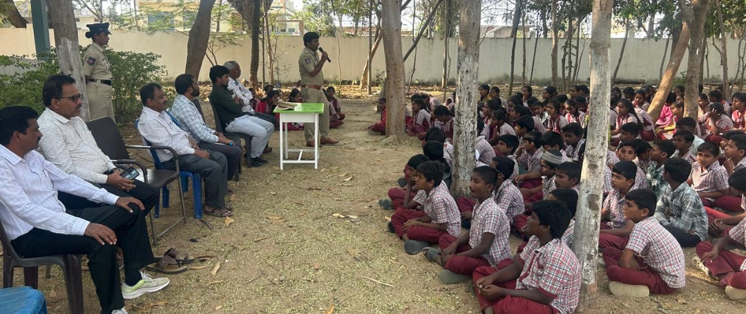 ప్రణాళికాబద్ధంగా చదివితే విజయం మీదే : జిల్లా మానసిక వైద్యాధికారి డా.రమణ