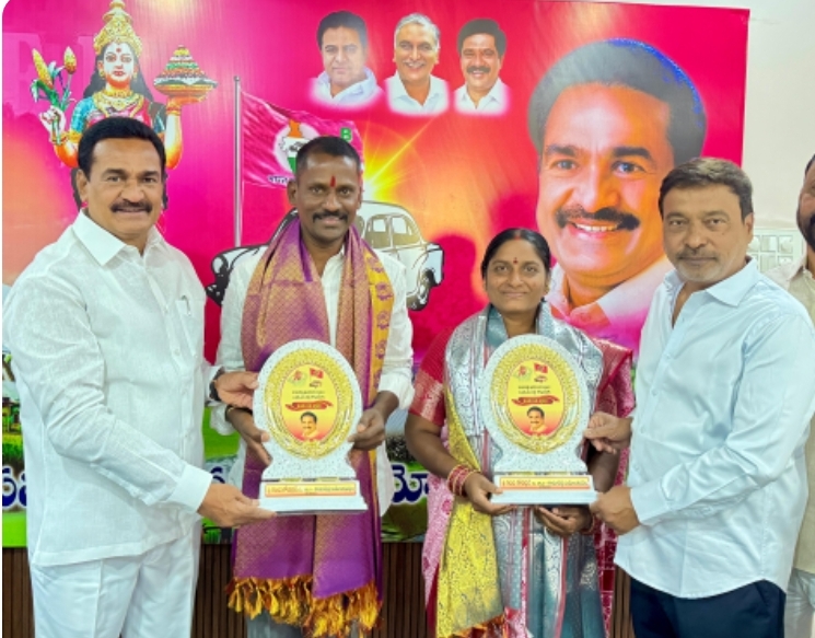 Brs పార్టీ కామారెడ్డి  నియోజకవర్గంలో సన్మాన మహోత్సవం 