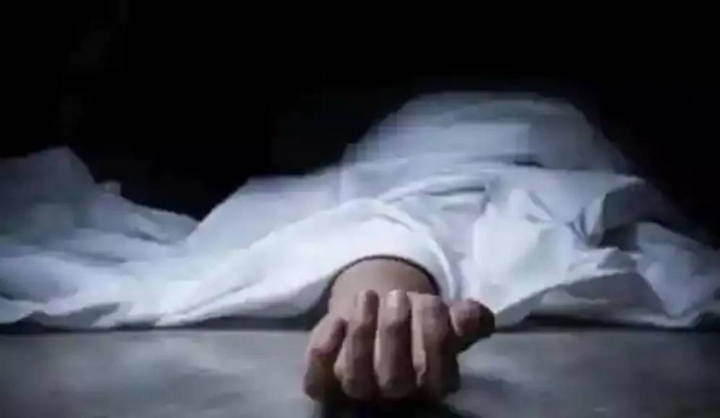 ఆర్ఎంపీ వైద్యుడి భార్య దారుణ హత్య!