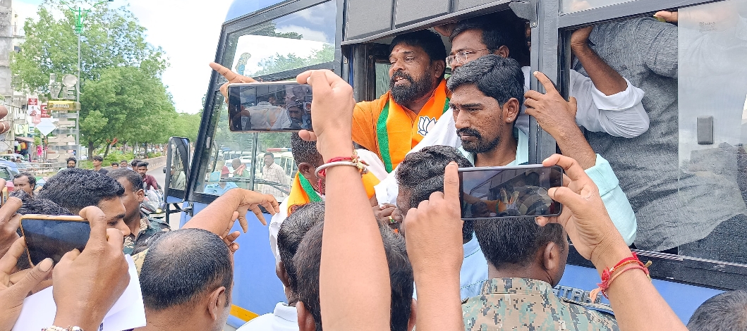 రాహుల్ గాంధీ వ్యాఖ్యలపై భగ్గుమన్న రాజన్న సిరిసిల్ల బిజెపి శ్రేణులు