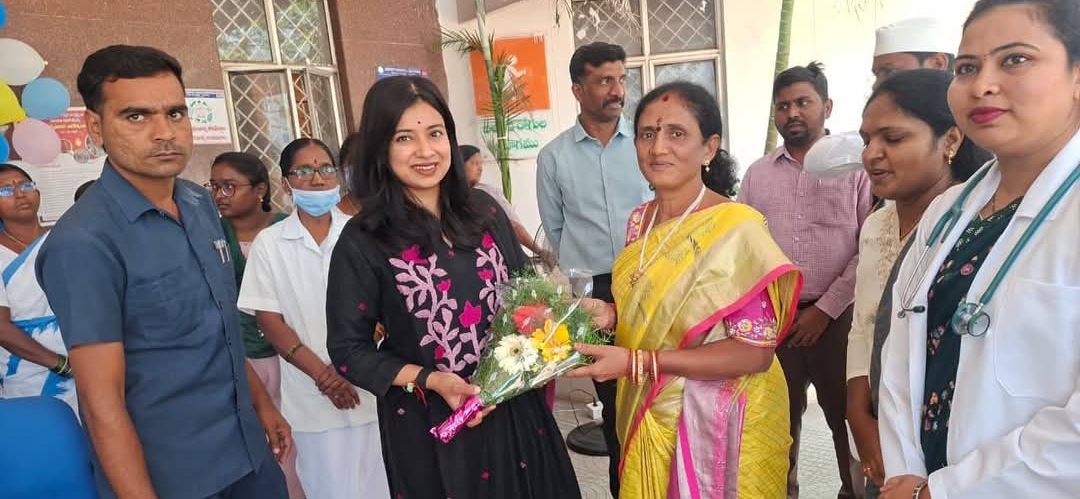 గర్భాశయ క్యాన్సర్ నివారణ (HPV) టీకా కేంద్రం ప్రారంభించిన జిల్లా కలెక్టర్ గరీమ అగర్వాల్