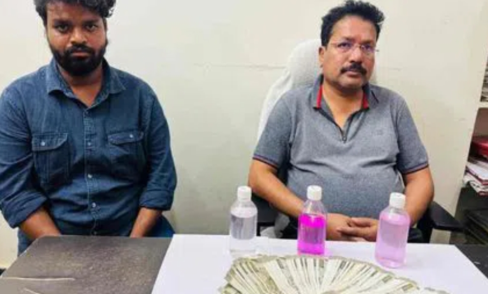 ఏసీబీకి వలలో మున్సిప&zwnj;ల్ టౌన్ ప్లానింగ్ ఆఫీస&zwnj;ర్