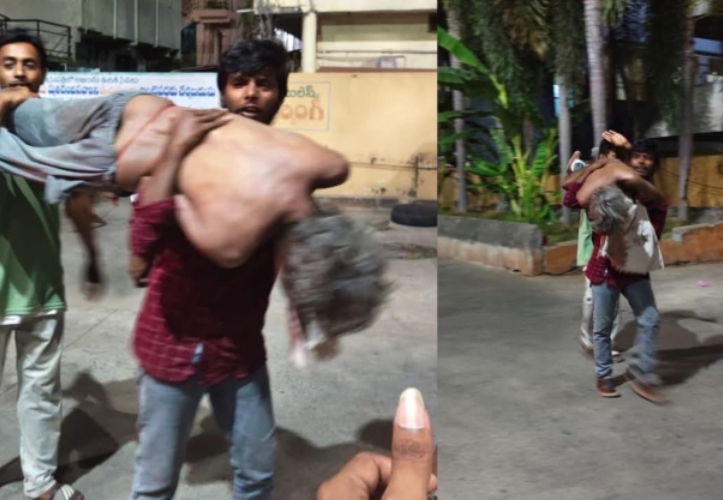 అంబులెన్సు లేక భుజాలపై మృతదేహం ..