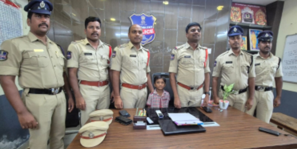 24 గంటల్లో మిస్సింగ్ కేసును చేదించిన పోలీసులు