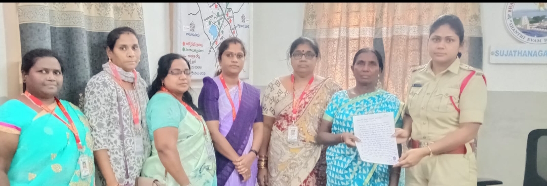 ఆస్తి కోసం కన్నతల్లిని ఇబ్బంది పెడుతున్న కొడుకు