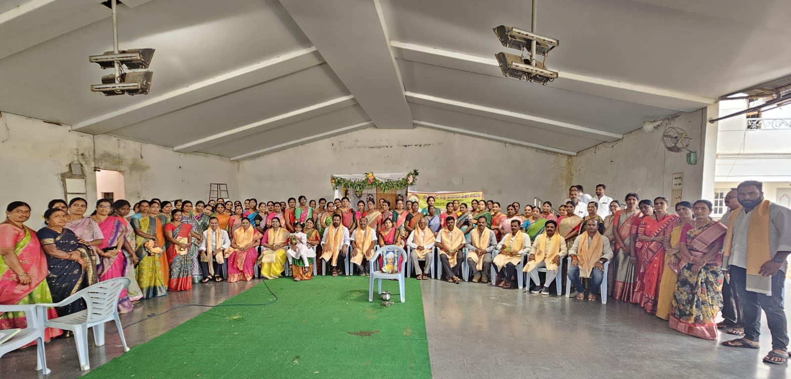 షాద్ నగర్ రెడ్డి మహిళా సేవా సమితి ఆధ్వర్యంలో ఉపాధ్యాయులకు సన్మానం