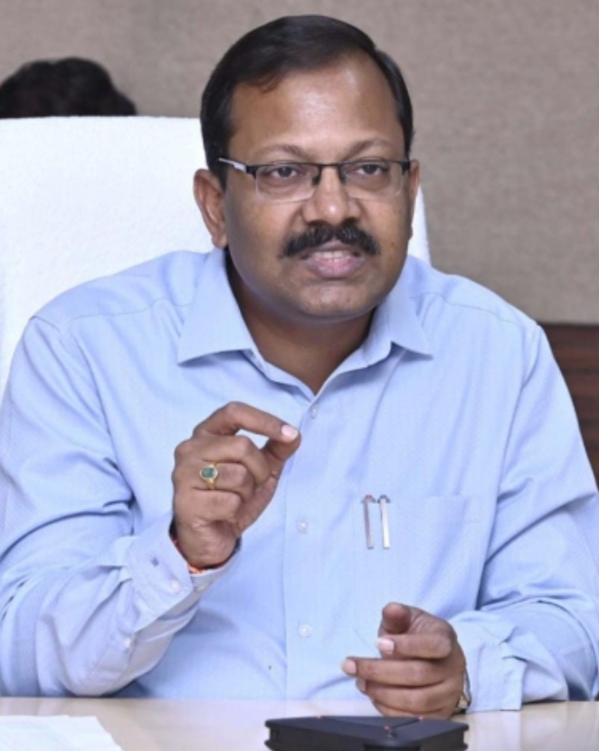 వడ్డీ వ్యాపారులపై కొరడా ఝాలిపించనున్న జిల్లా అధికారిక యంత్రాంగం