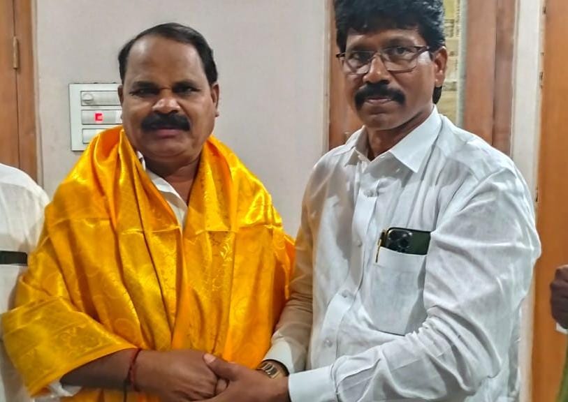 ఎమ్మెల్యే వీర్లపల్లి శంకర్ ను సన్మానించిన మొహమ్మద్ ఇబ్రహీం