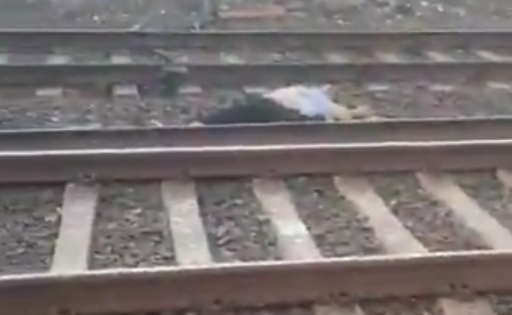 రైలు ప్రమాదంలో ఐదుగురు మృతి