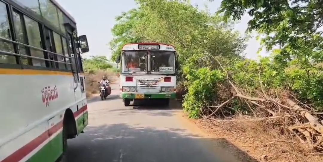 అధికారుల, నాయకుల నిర్లక్ష్యం...
