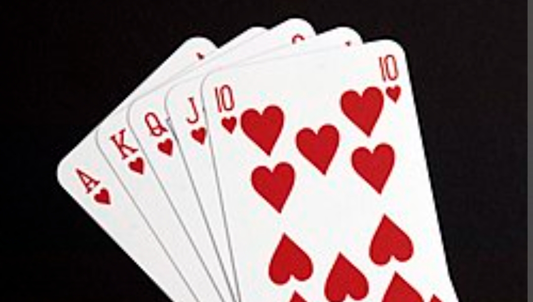 పేకాట స్థావరంపై మెరుపు దాడులు 