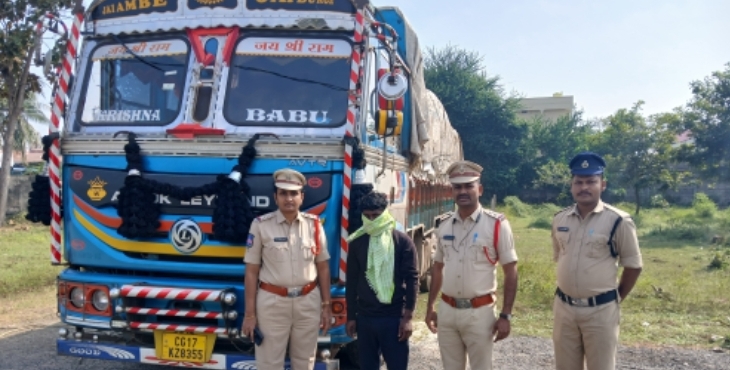 చండ్రుగొండ మండలంలో 280 క్వింటాలరేషన్ బియ్యం పట్టివేత