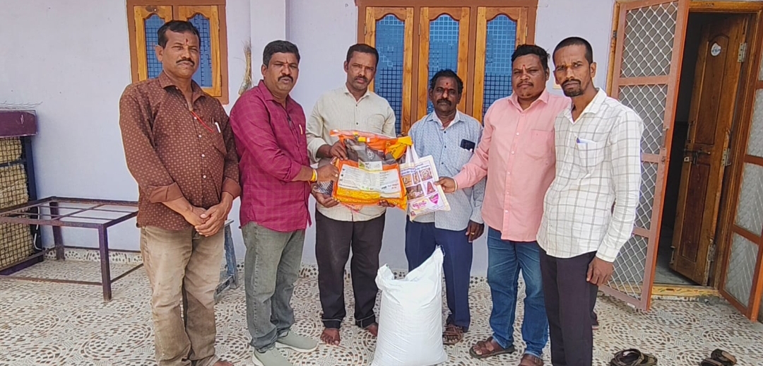 పండరి &ndash; స్వరూప కుటుంబానికి శ్రీ మాత సేవ చారిటబుల్ ట్రస్ట్ అండ