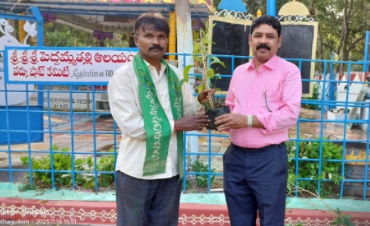 బాలునాయక్ ను అభినందించిన ప్రకృతి హరిత దీక్ష అధ్యక్షుడు మొక్కల రాజశేఖర్