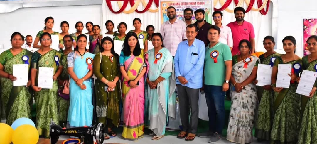 మహిళలు అన్ని రంగాల్లో రాణించాలి...  కలెక్టర్ గరిమ అగ్రవాల్