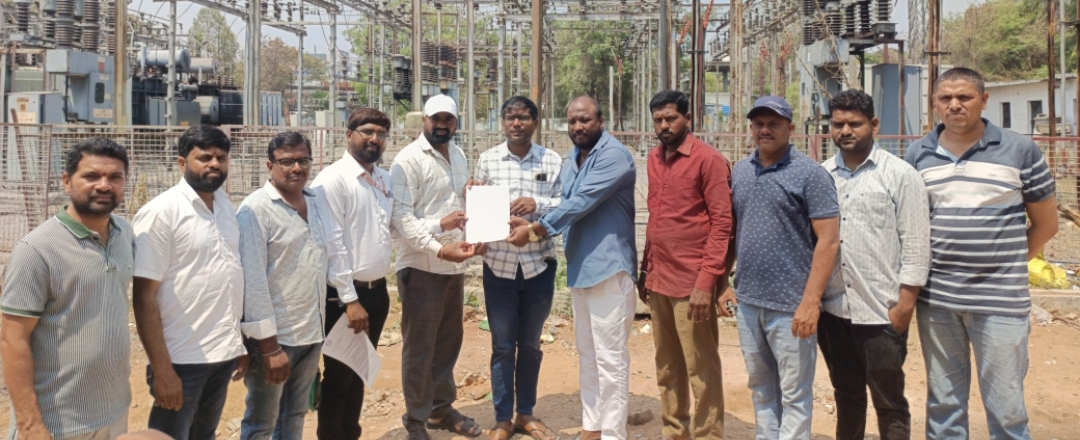 లో వోల్టేజ్ సమస్య పరిష్కారానికి కాంగ్రెస్ కృషి