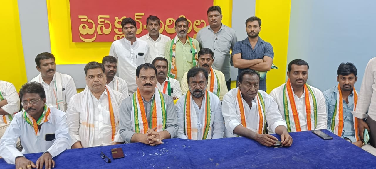 బిఆర్ఎస్ పార్టీని అంతం చేసేది కాంగ్రెస్ పార్టీయే : కాంగ్రెస్ నేత చక్రధర్ రెడ్డి