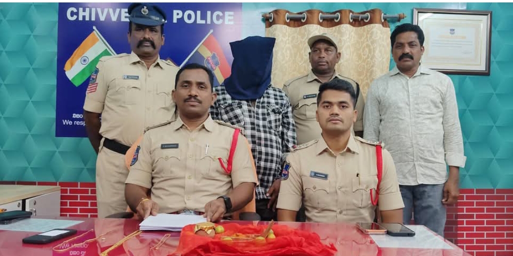 క్షుద్ర పూజల పేరుతో 54 గ్రాముల బంగారం అపహరణ