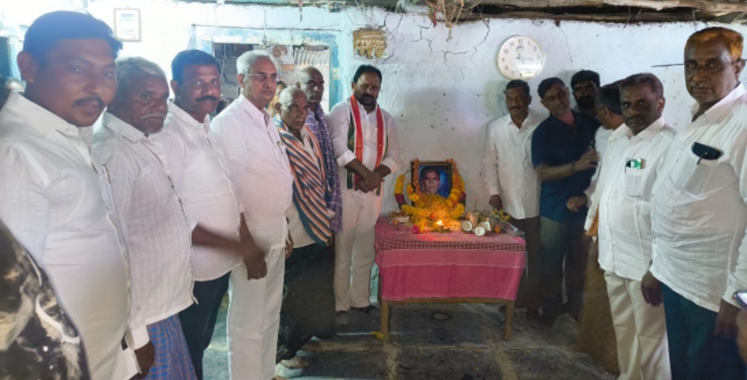 దశదినకర్మ కార్యక్రమంలో పాల్గొన్న వైరా ఎమ్మెల్యే మాలోతు రాందాస్ నాయక్